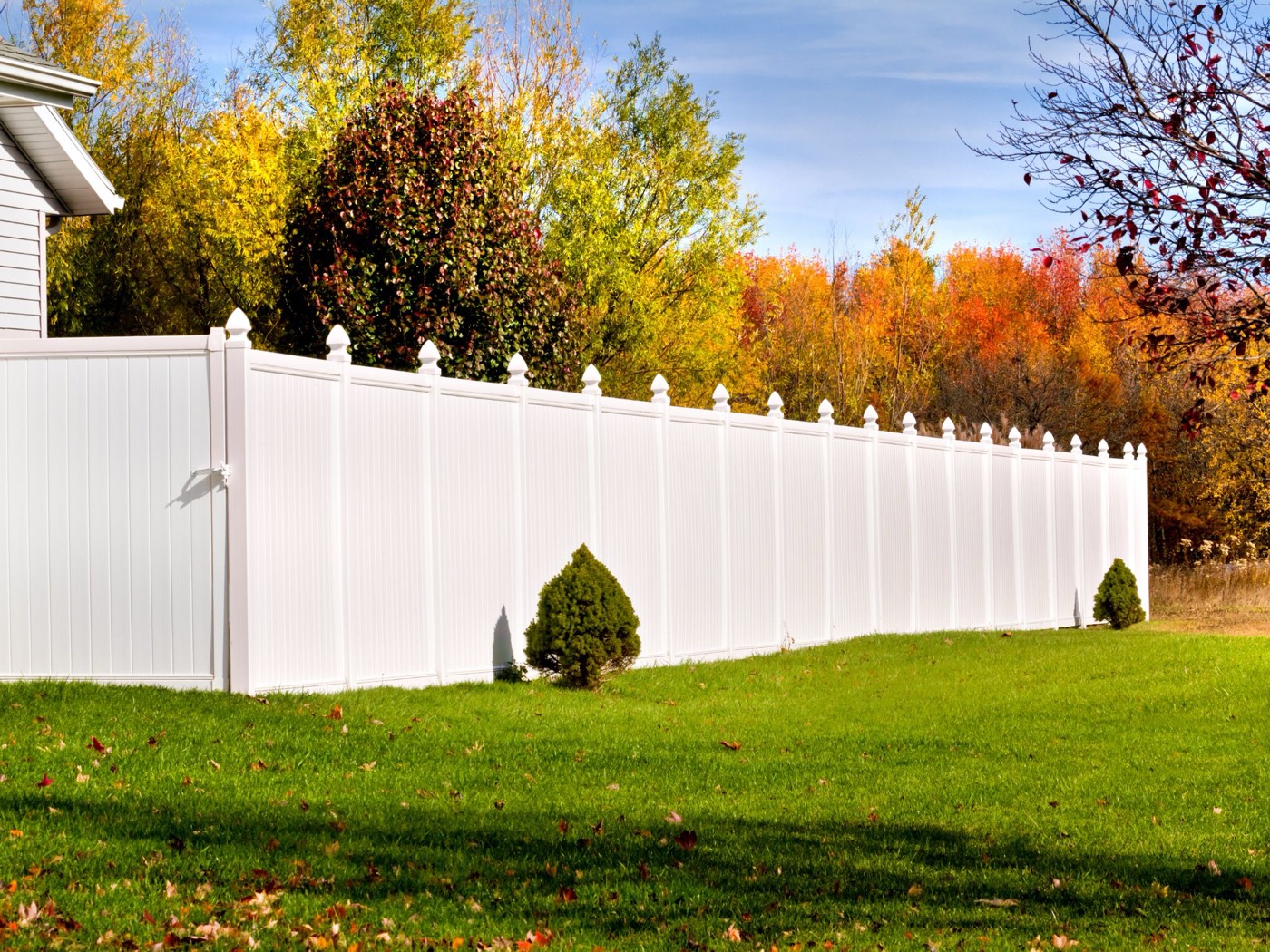 Clean white fence panels in London, Ontario